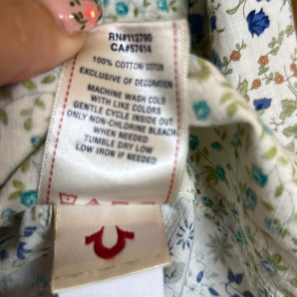TRUE RELIGION 100% Cotton Pearl Snap Floral Western Shirt in Blue and White | S - Picture 9 of 11